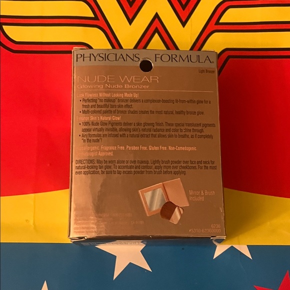 Milani Bold Blue and Green Eyeshadow Palette - Picture 3 of 10